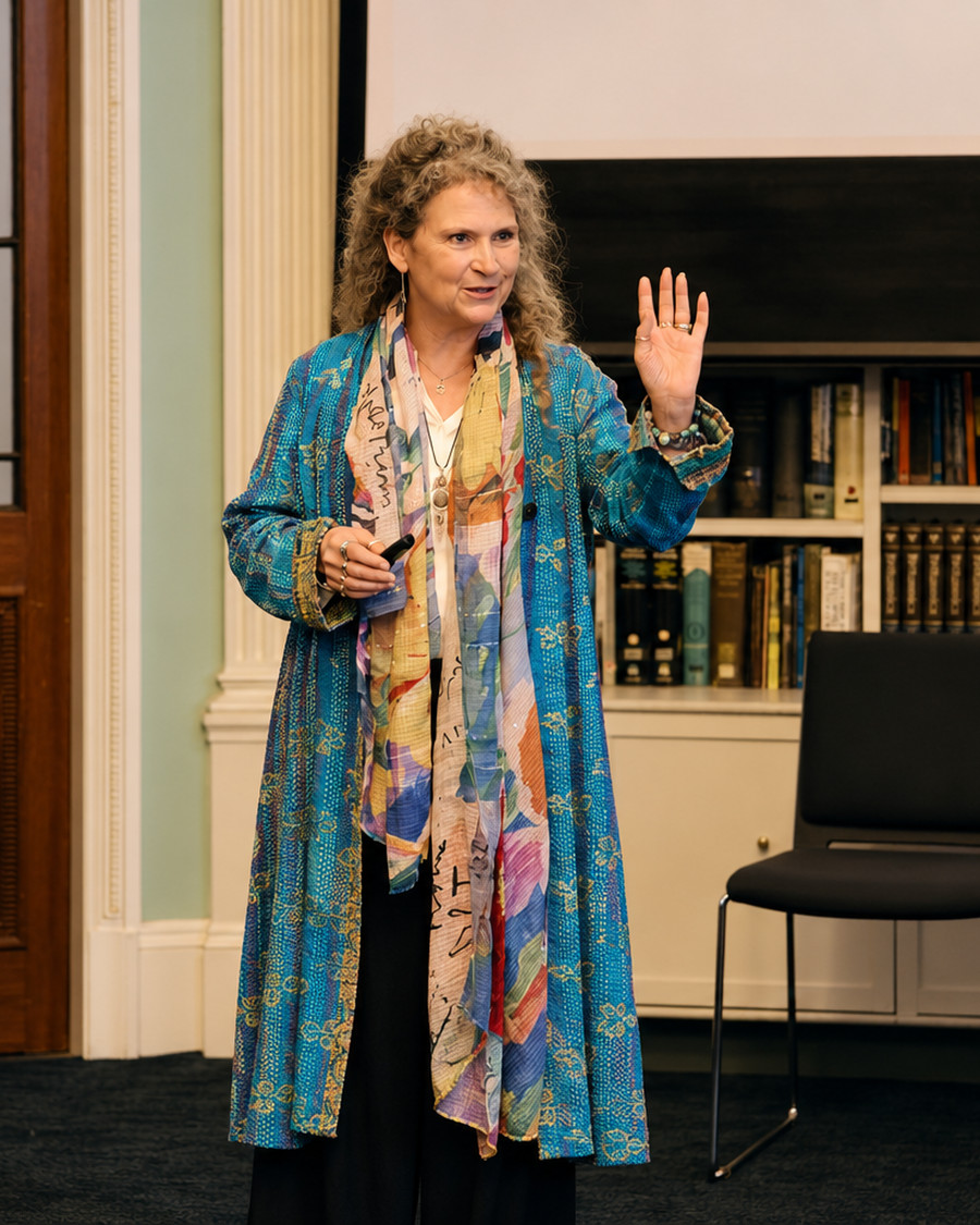 Susan Goldsworthy addressing the room at The Emergence